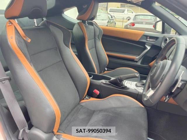 Toyota 86 2016-09 321165-8