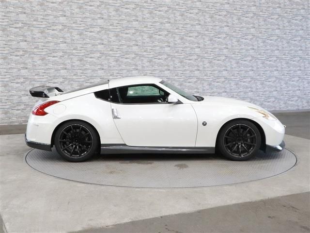 Nissan FAIRLADY Z 2009-03 24394-8