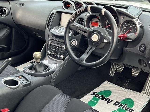 Nissan FAIRLADY Z 2009-03 24394-13