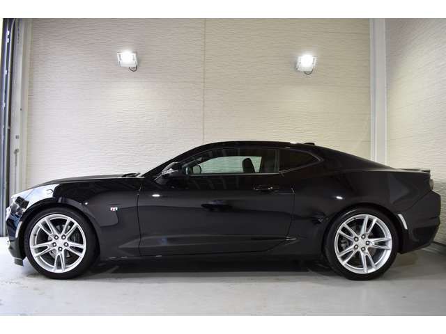 Chevrolet CAMARO 2021-05 22924-6