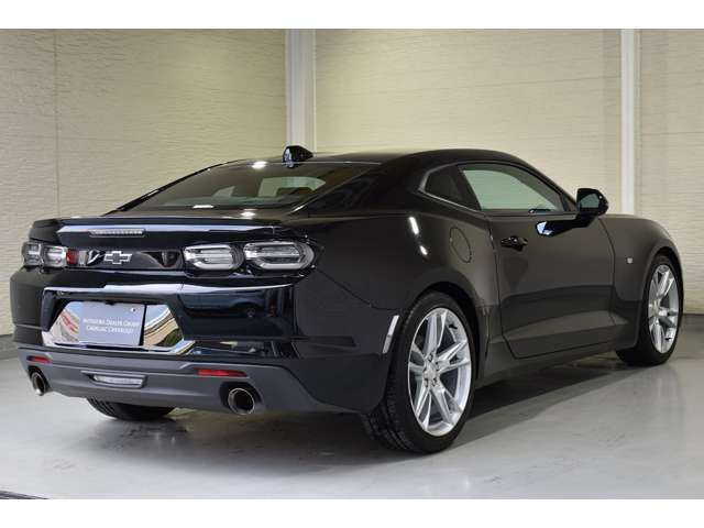 Chevrolet CAMARO 2021-05 22924-2