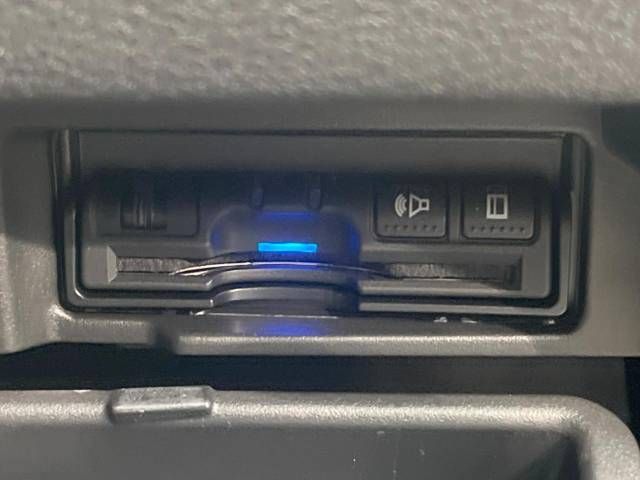 Nissan SERENA 2019-05 5742-7