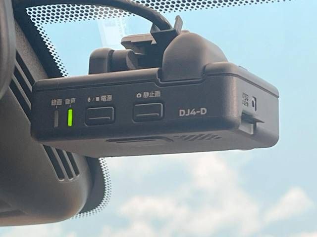 Nissan SERENA 2019-05 5742-8