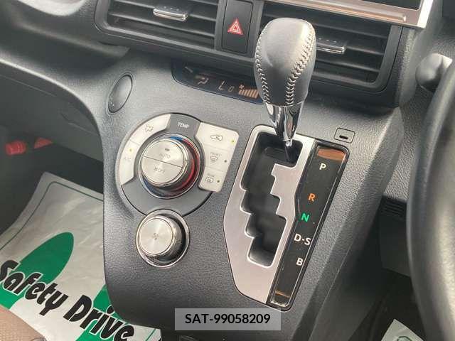 Toyota SIENTA 2019-04 330778-9