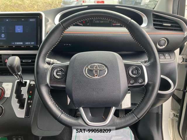 Toyota SIENTA 2019-04 330778-13