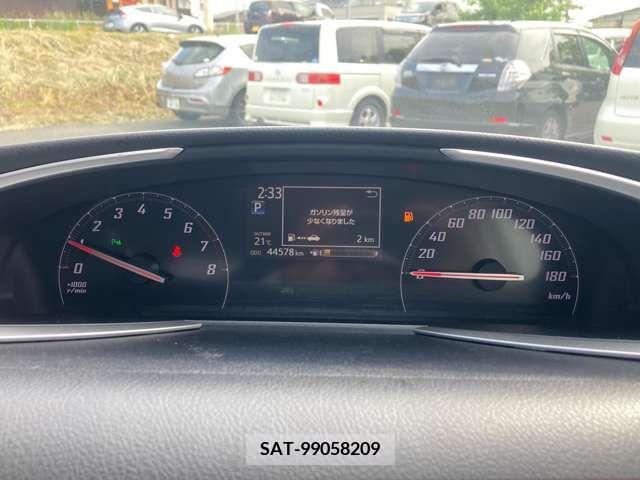 Toyota SIENTA 2019-04 330778-12