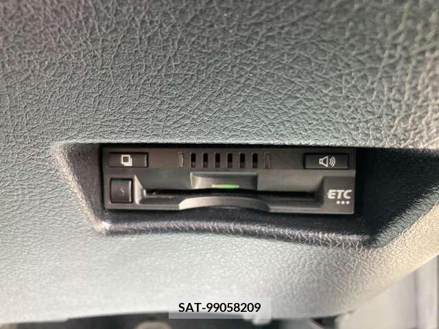Toyota SIENTA 2019-04 330778-19