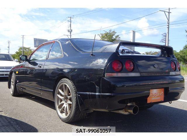 Nissan SKYLINE COUPE 1996-06 202152-2