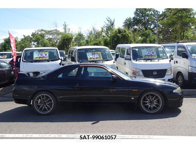 Nissan SKYLINE COUPE 1996-06 202152-3