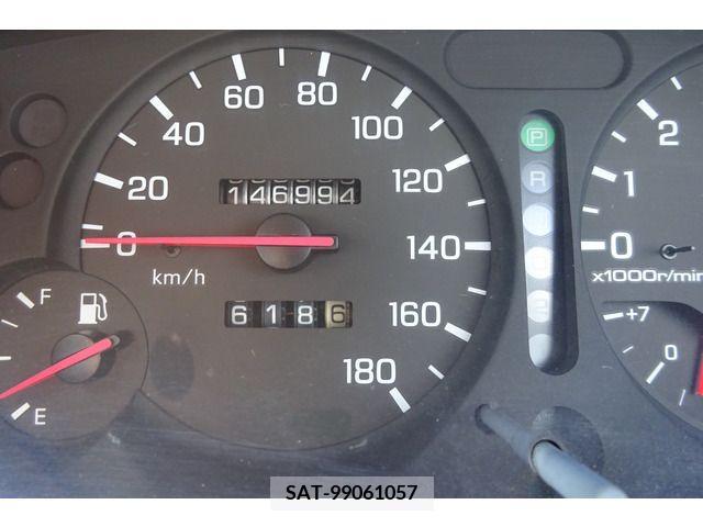 Nissan SKYLINE COUPE 1996-06 202152-7