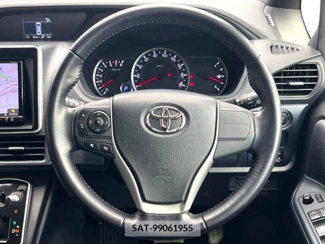 Toyota NOAH 2016-07 321479-7