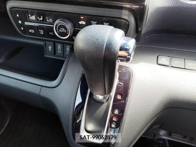 Honda N BOX CUSTOM 2018-03 351749-14