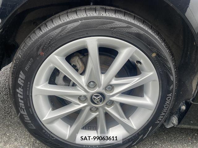 Toyota PRIUS ALPHA 2015-11 330088-22