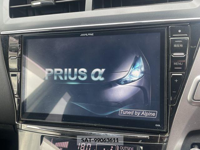 Toyota PRIUS ALPHA 2015-11 330088-10