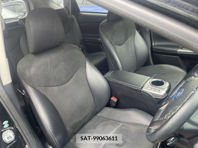 Toyota PRIUS ALPHA 2015-11 330088-5