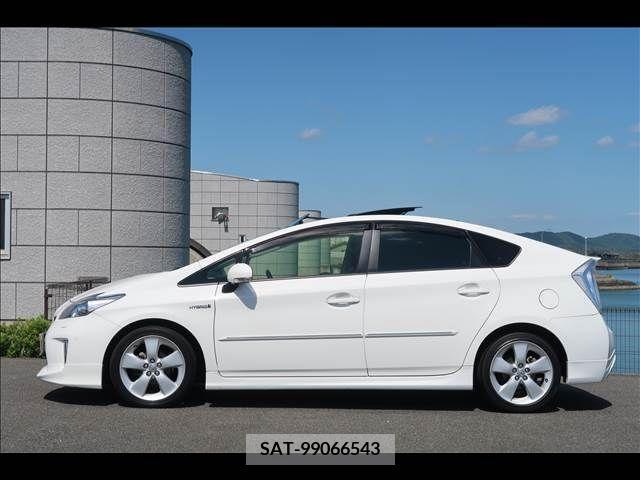 Toyota PRIUS 2012-05 282295-2