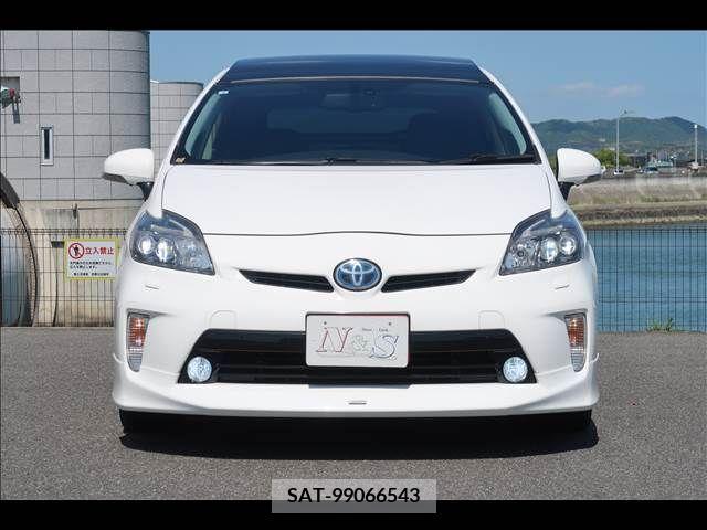 Toyota PRIUS 2012-05 282295-1