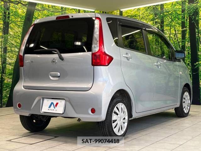 Nissan DAYZ 2013-09 358915-17