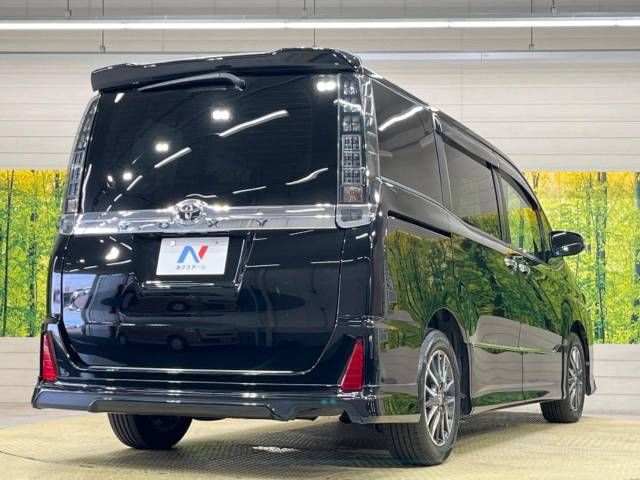 Toyota VOXY 2017-03 196690-17