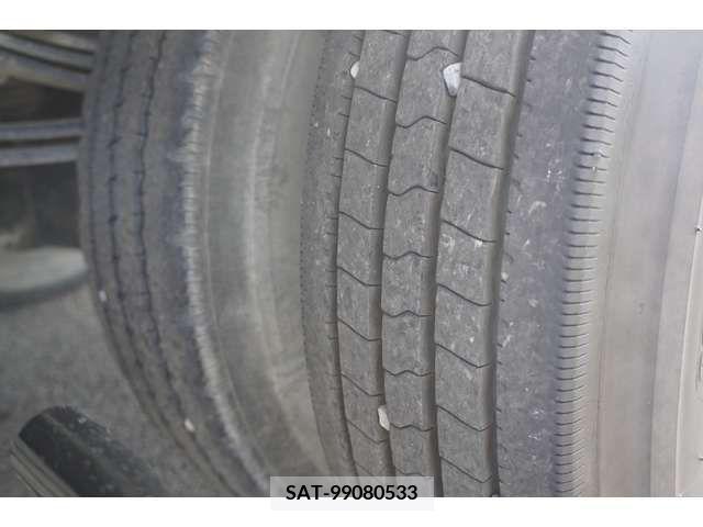 Hino RANGER 2012-11 201228-8