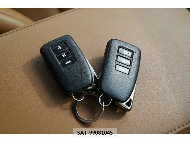 Lexus GS 2013-07 388138-26