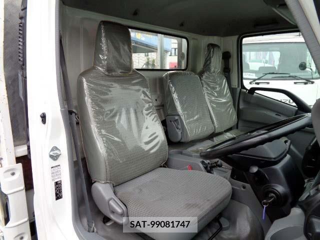 Hino DUTRO 2017-02 222507-4