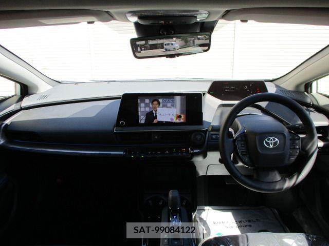 Toyota PRIUS 2024-02 282181-9