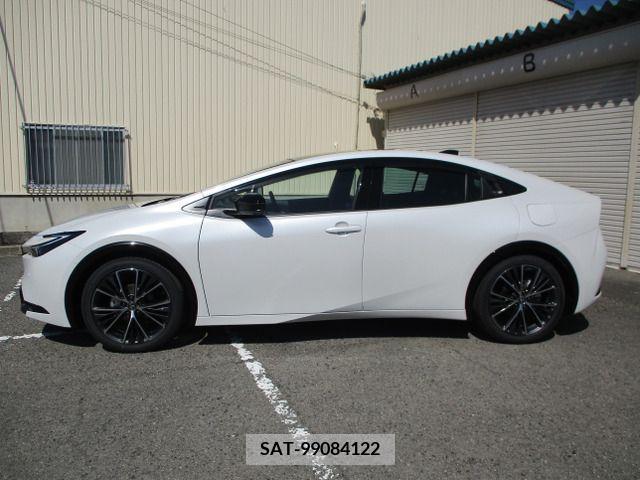 Toyota PRIUS 2024-02 282181-3