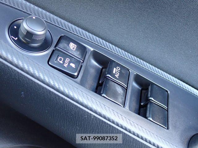 Mazda DEMIO 2017-11 371982-13
