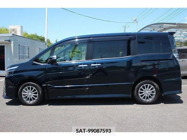 Toyota VOXY 2018-12 321593-9