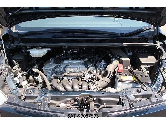 Toyota VOXY 2018-12 321593-18