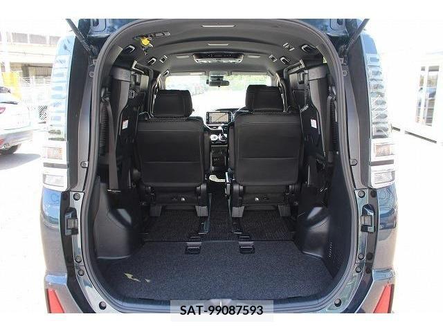 Toyota VOXY 2018-12 321593-15