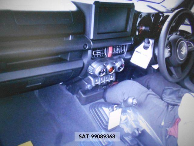 Suzuki JIMNY 2024-02 207529-5