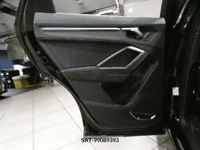 Audi RS Q3 2021-03 383105-21