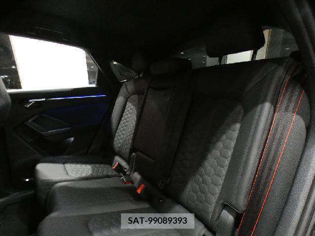 Audi RS Q3 2021-03 383105-3