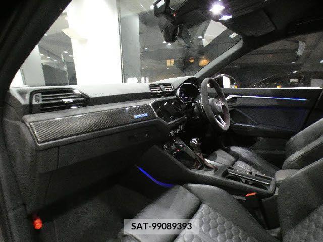 Audi RS Q3 2021-03 383105-1