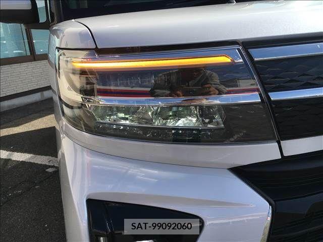 Daihatsu TANTO CUSTOM 2023-01 211330-1