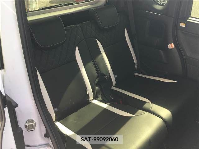 Daihatsu TANTO CUSTOM 2023-01 211330-9