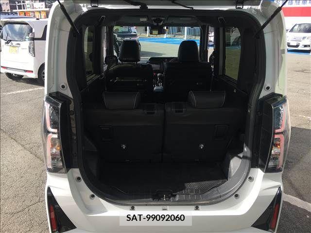 Daihatsu TANTO CUSTOM 2023-01 211330-13