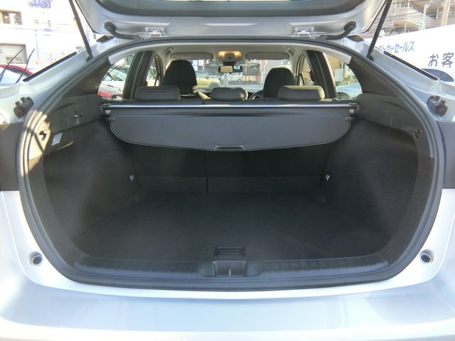 Toyota PRIUS 2020-09 182012-8