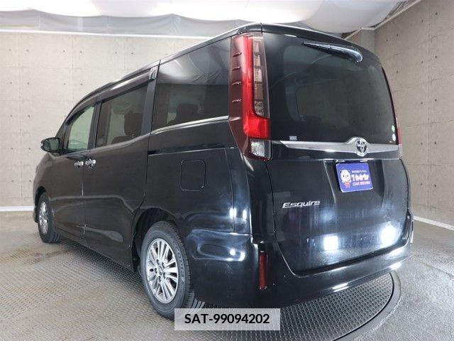 Toyota ESQUIRE 2016-01 359778-24