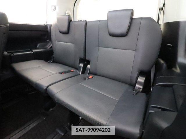 Toyota ESQUIRE 2016-01 359778-7