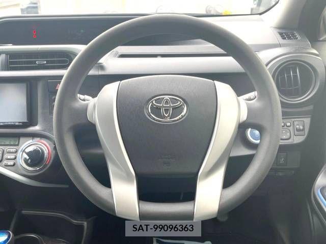 Toyota AQUA 2014-06 356332-7