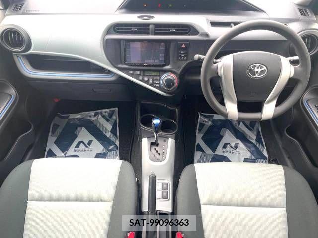 Toyota AQUA 2014-06 356332-1