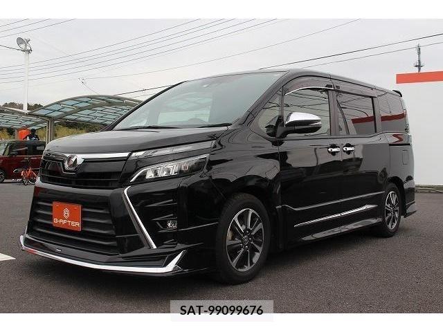 Toyota VOXY 2017-09 236002-9