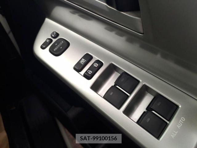 Toyota VOXY 2010-10 289192-13