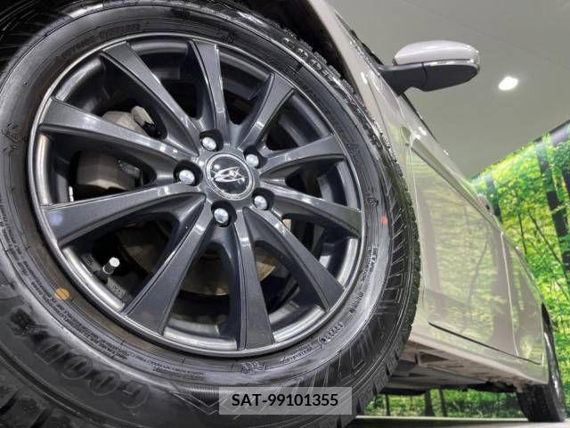 Toyota PRIUS 2016-04 239974-12