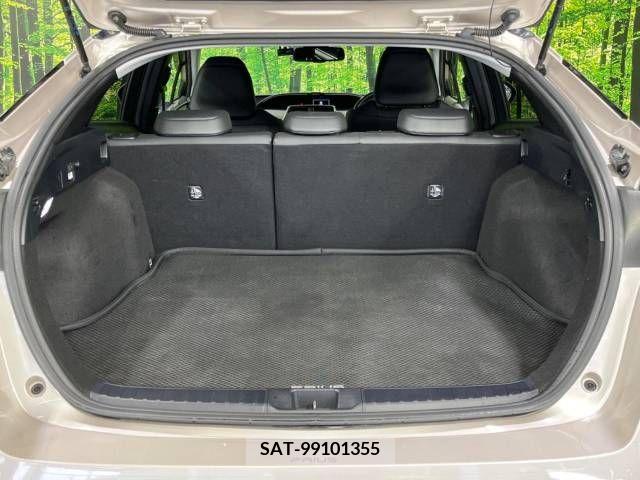 Toyota PRIUS 2016-04 239974-10