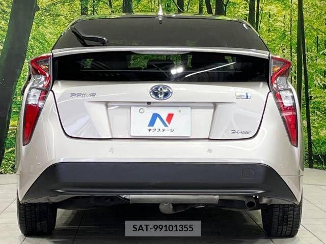 Toyota PRIUS 2016-04 239974-15