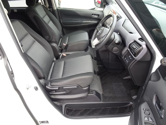 Nissan SERENA 2019-11 183698-20